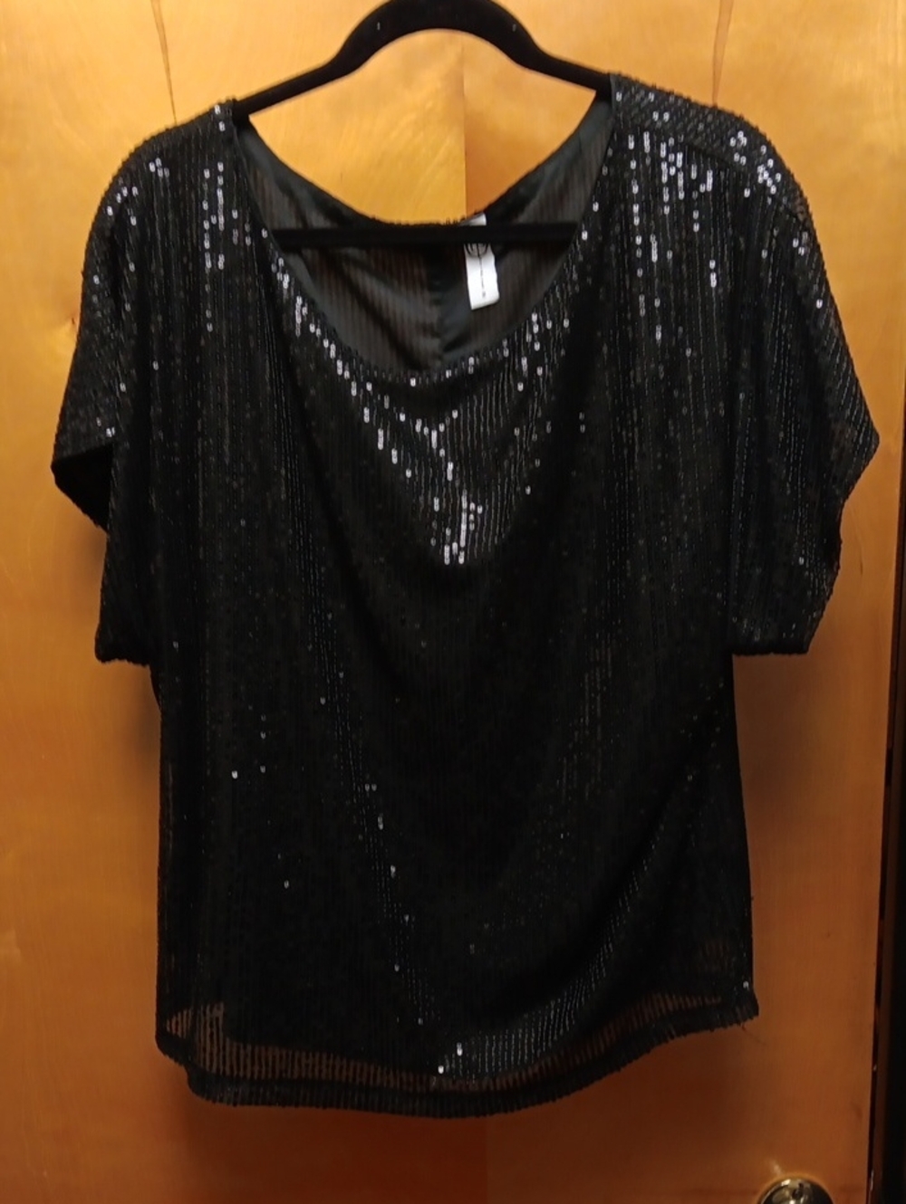 Women’s Black Short Sleeve Sequin Top